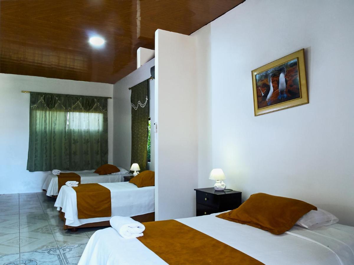 Hostal Muro De Las Lagrimas With High Speed Internet Starlink Puerto Villamil Zewnętrze zdjęcie