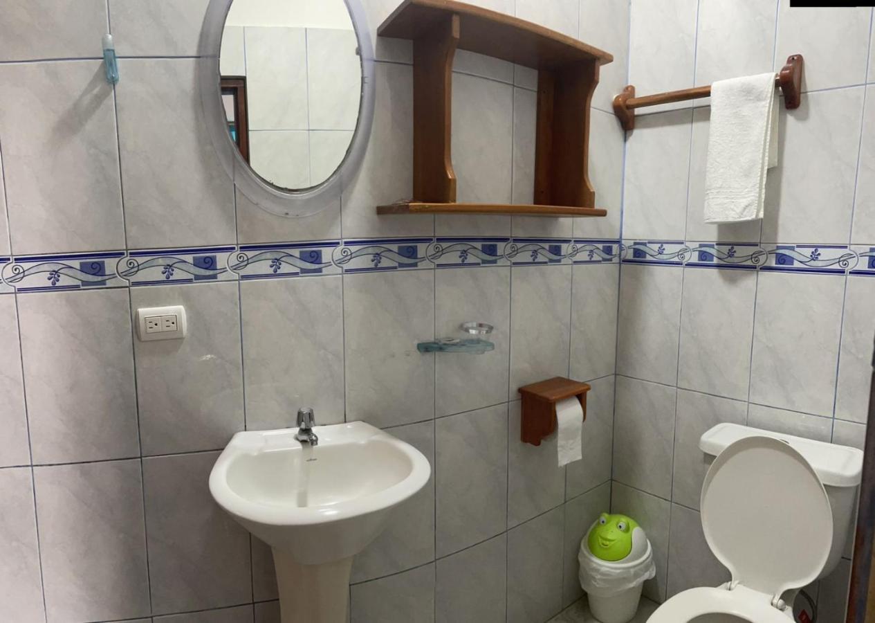 Hostal Muro De Las Lagrimas With High Speed Internet Starlink Puerto Villamil Zewnętrze zdjęcie