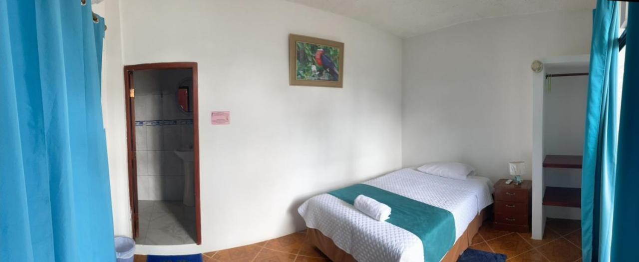 Hostal Muro De Las Lagrimas With High Speed Internet Starlink Puerto Villamil Zewnętrze zdjęcie